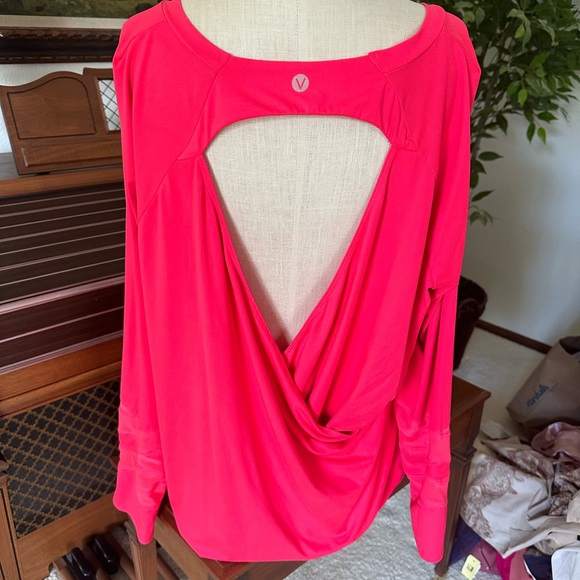 LIVI Lane Bryant Hot Pink Long Sleeve Top With Cut Out Back. Size 18/20 - Picture 3 of 10